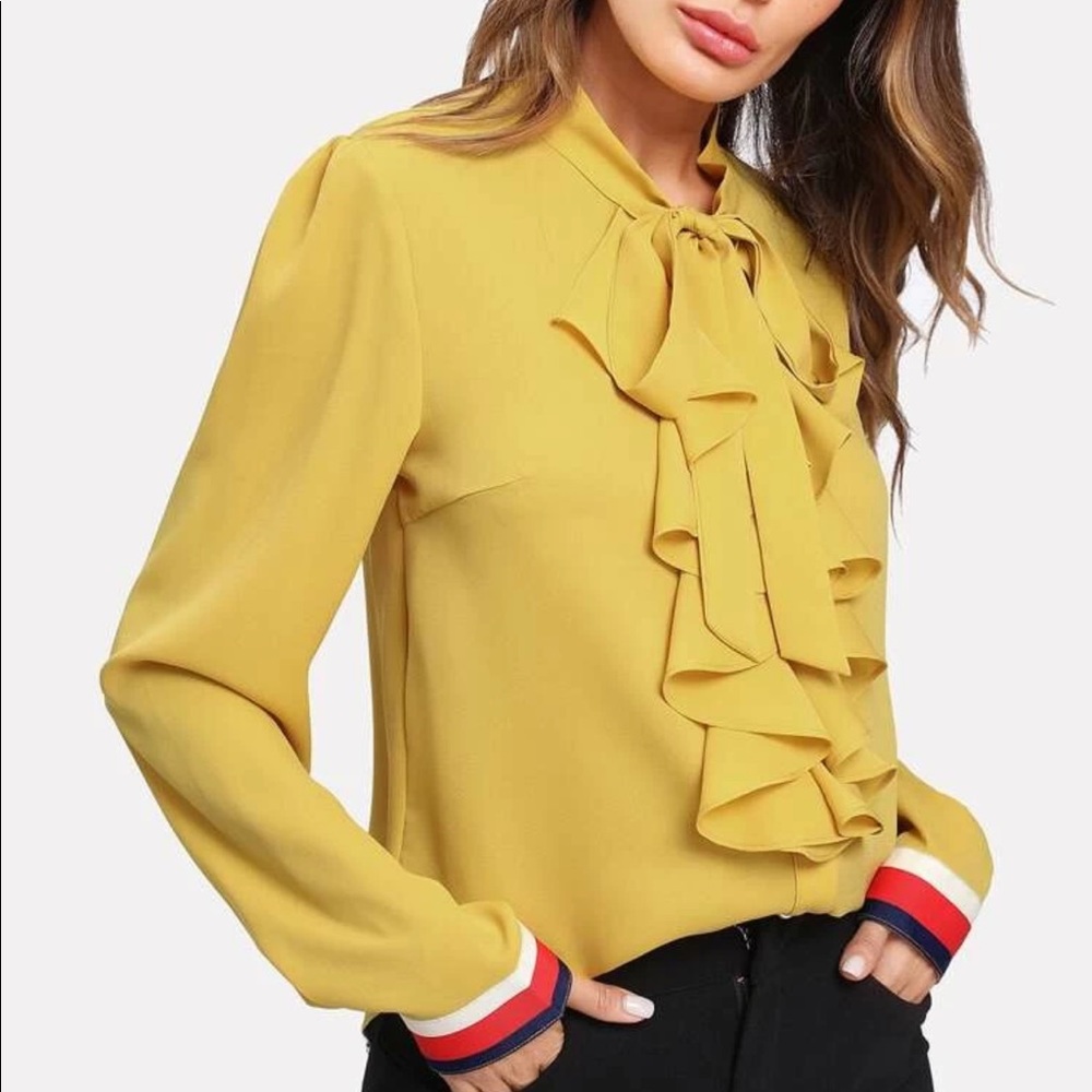 NWOT statement blouse